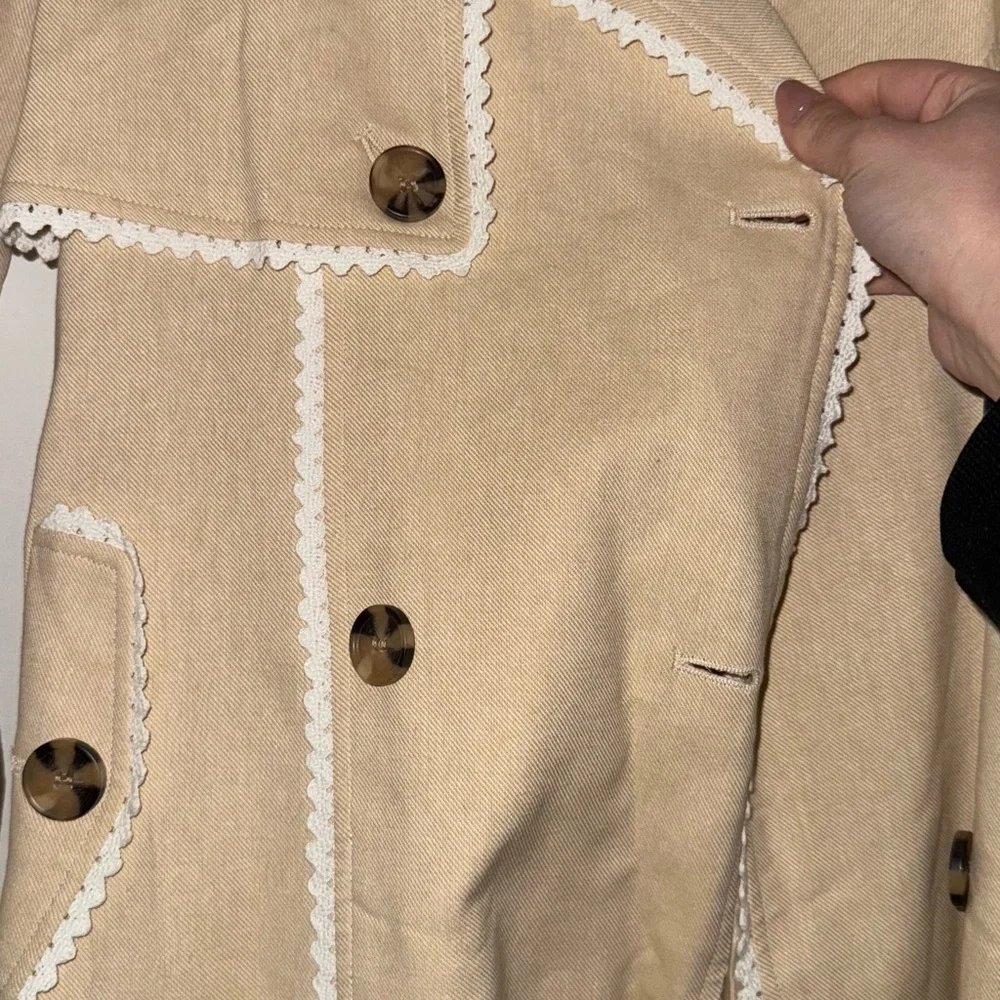 Beige Trench Coat with White Scalloped Trim by - Picture 4 of 4